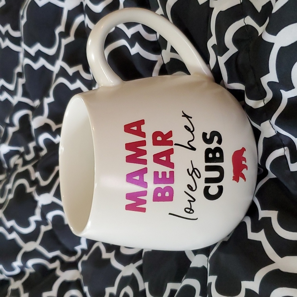 Warm & Toe-Sty 2020 Mama Bear loves her Cubs 12oz. Mug
